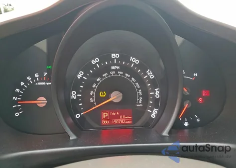 2014 Kia Sportage Lx z USA, uszkodzony, nr VIN KNDPBCAC9E7642864